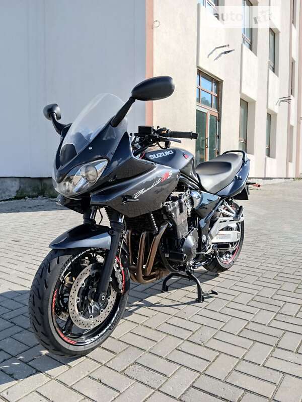 Мотоцикл Спорт-туризм Suzuki GSF 1200S Bandit