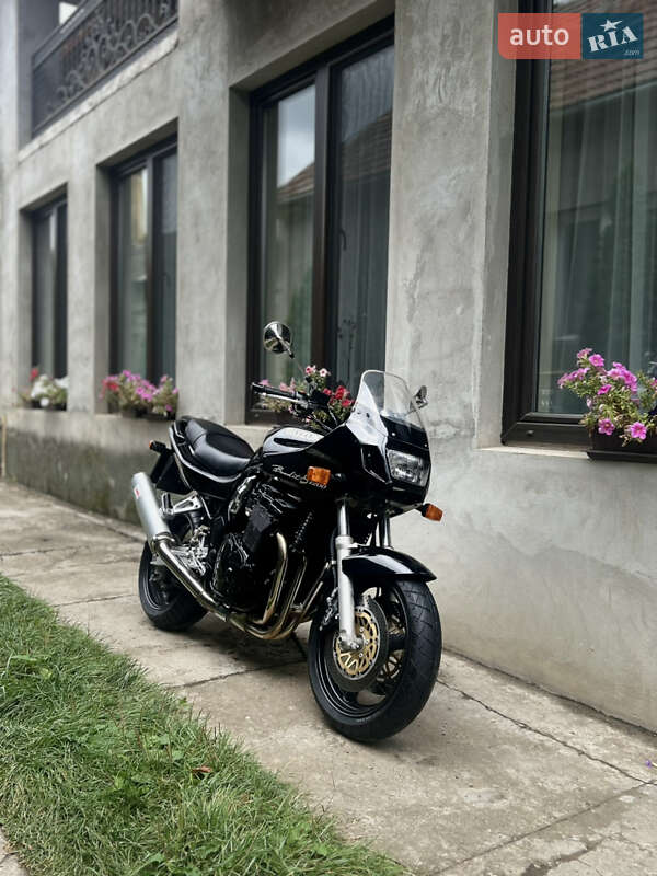 Мотоцикл Спорт-туризм Suzuki GSF 1200S Bandit