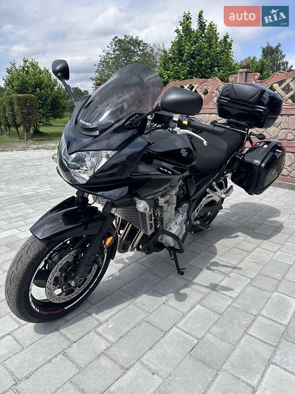 Мотоцикл Спорт-туризм Suzuki GSF 1250S