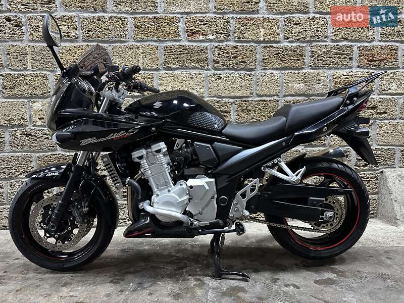 Мотоцикл Спорт-туризм Suzuki GSF 1250S