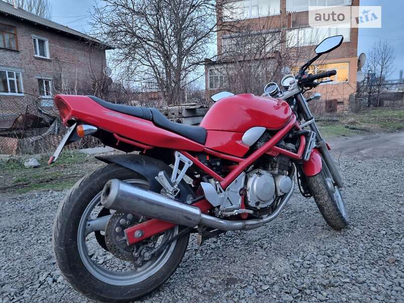 Suzuki GSF 250 Bandit