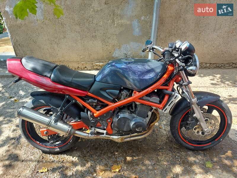 Спортбайк Suzuki GSF 400 Bandit