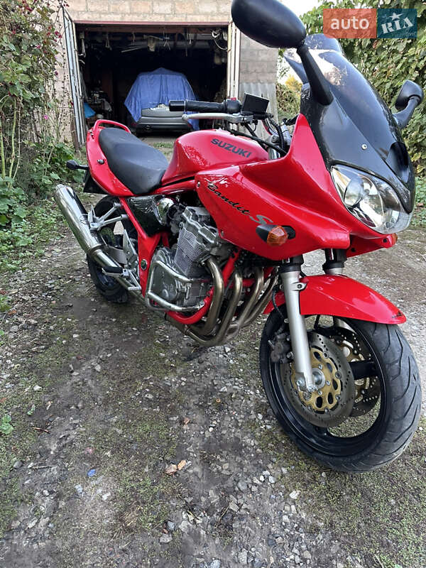 Грузовые мотороллеры, мотоциклы, скутеры, мопеды Suzuki GSF 600 Bandit S