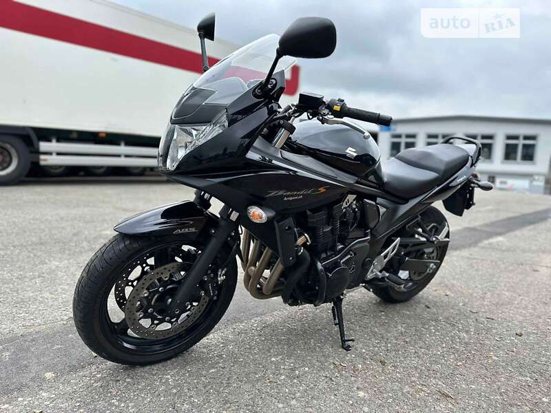 Мотоцикл Классік Suzuki GSF 650 Bandit