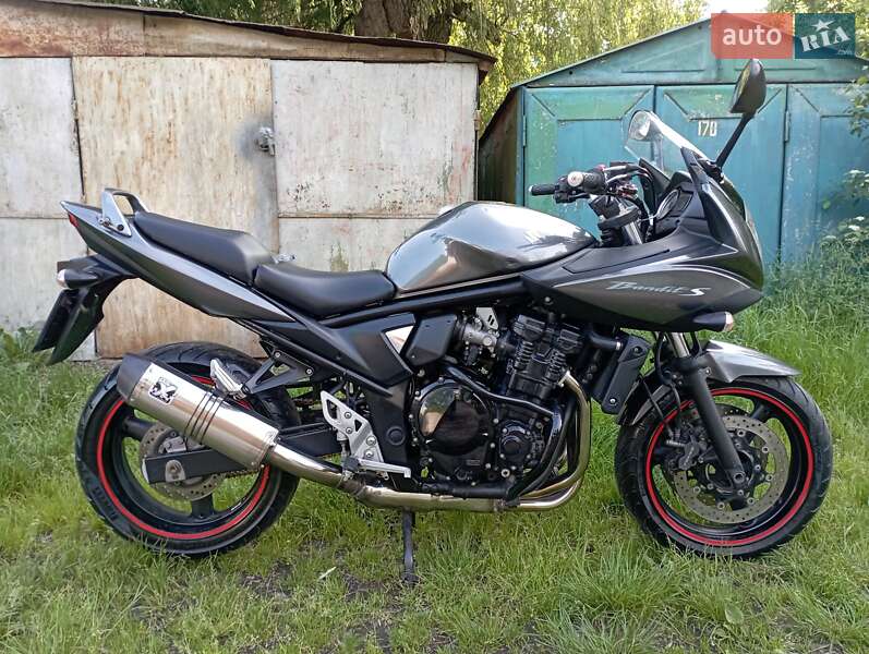 Мотоцикл Без обтекателей (Naked bike) Suzuki GSF 650 Bandit