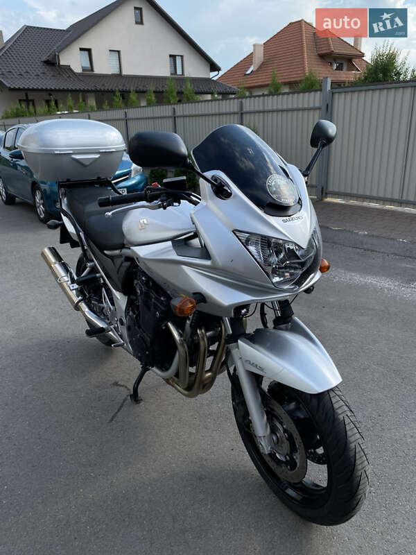 Мотоцикл Туризм Suzuki GSF 650 Bandit