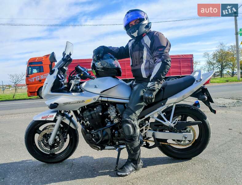 Мотоцикл Многоцелевой (All-round) Suzuki GSF 650 Bandit