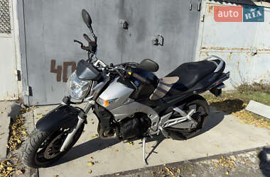 Suzuki GSR 400  2007