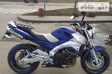 Suzuki GSR 600  2006