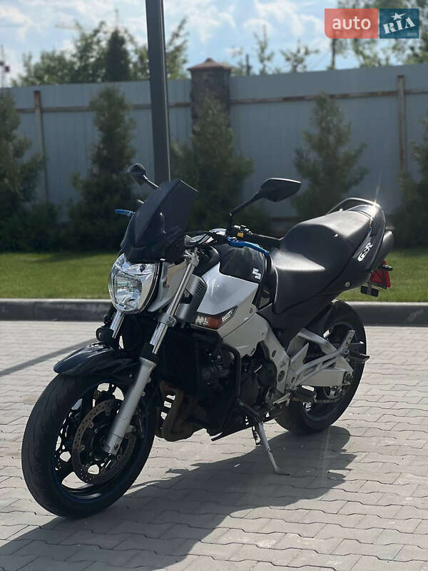 Мотоцикл Спорт-туризм Suzuki GSR 600