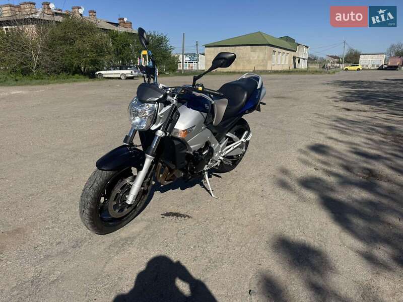 Мотоцикл Без обтікачів (Naked bike) Suzuki GSR 600