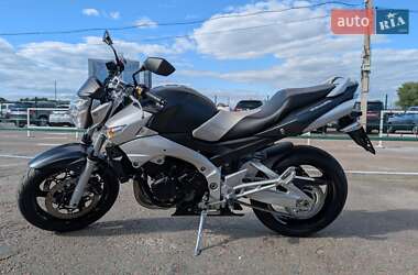 Suzuki GSR 600  2007