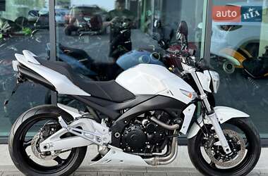 Suzuki GSR 600  2008