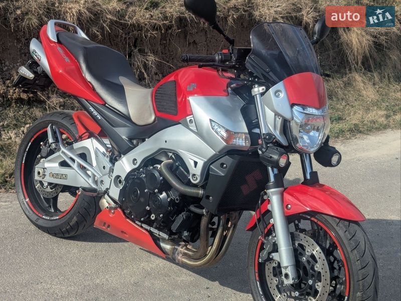 Мотоцикл Спорт-туризм Suzuki GSR 600