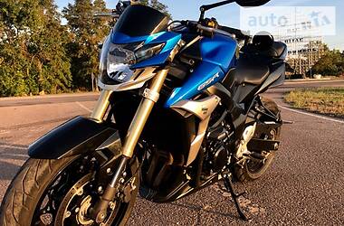 Suzuki GSR 750  2015