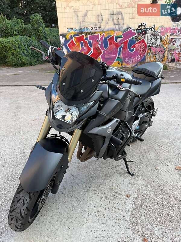 Мотоцикл Без обтекателей (Naked bike) Suzuki GSR 750