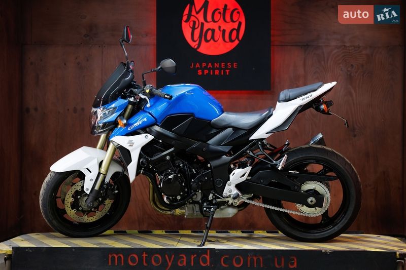 Мотоцикл Без обтекателей (Naked bike) Suzuki GSR 750