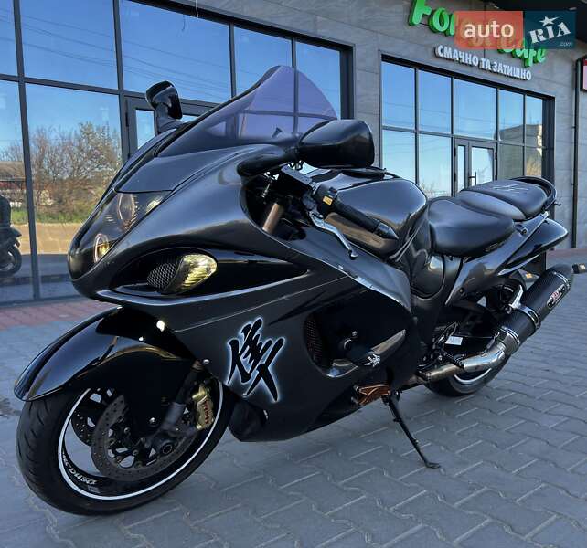 Мото Suzuki GSX 1300R Hayabusa