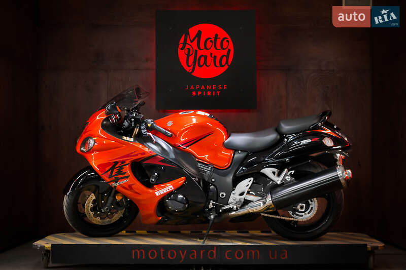 Спортбайк Suzuki GSX 1300R Hayabusa