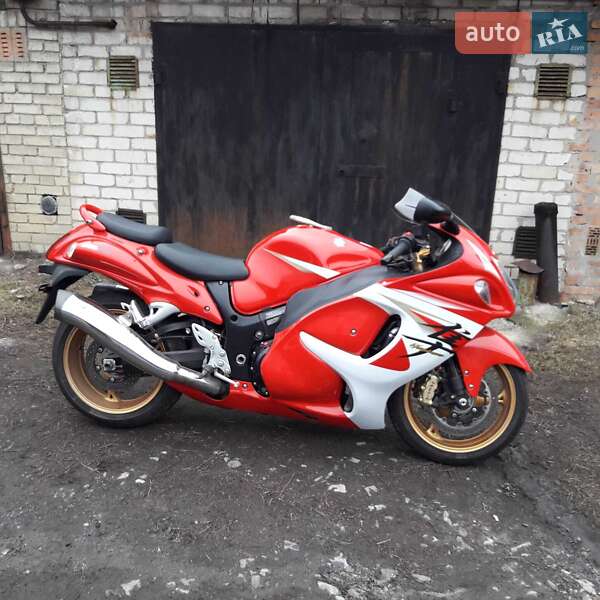 Suzuki GSX 1300R Hayabusa