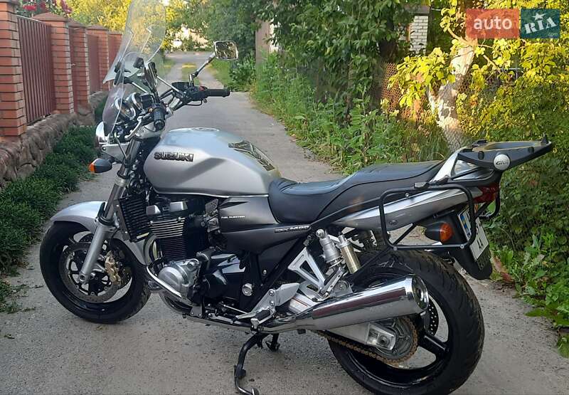 Suzuki GSX 1400