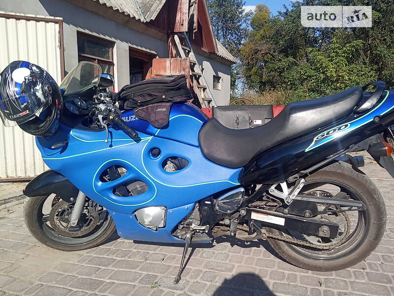 Suzuki GSX 600F