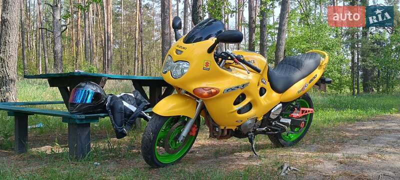 Мотоцикл Спорт-туризм Suzuki GSX 600F