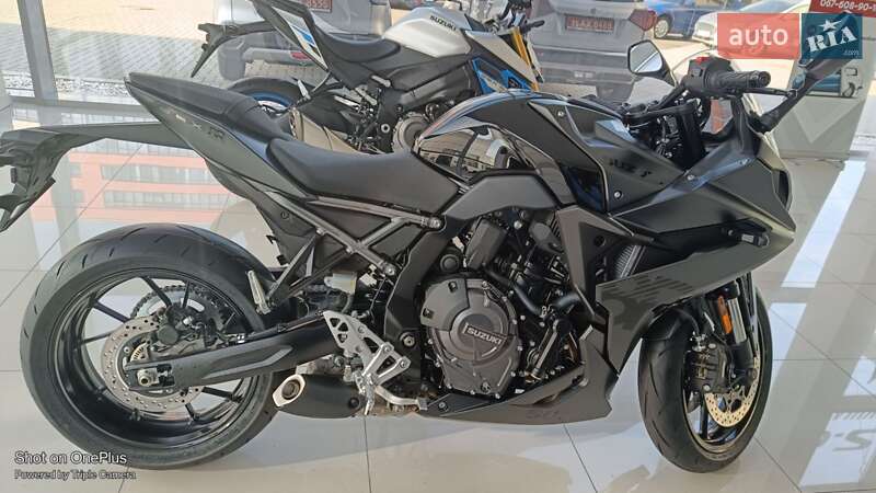 Мотоцикл Спорт-туризм Suzuki GSX 8R