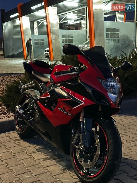 Мото Suzuki GSX-R 1000