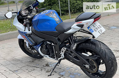 Suzuki GSX-R 1100  2012