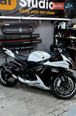 Suzuki GSX-R 600  2023