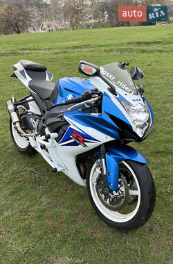 Suzuki GSX-R 600  2011