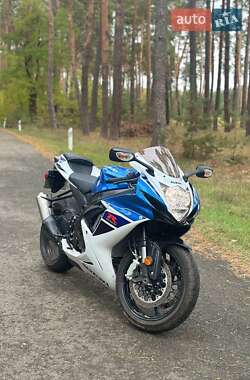 Suzuki GSX-R 600  2024