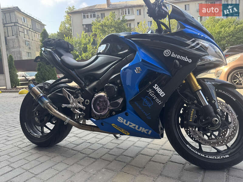 Мотоцикл Классик Suzuki GSX-S 1000