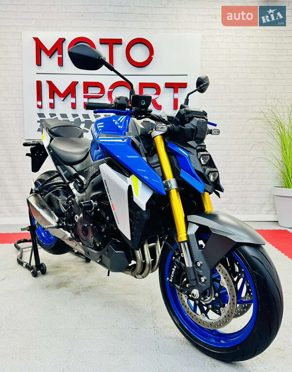 Спортбайк Suzuki GSX-S 1000