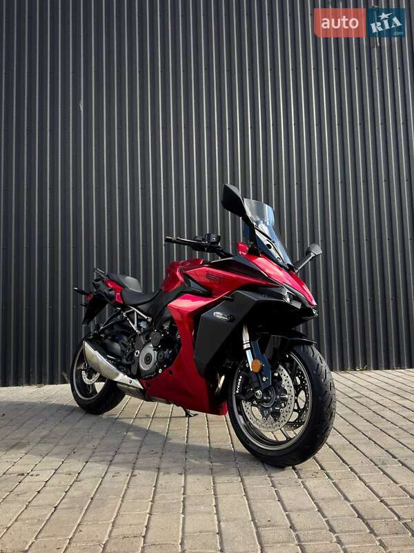 Мотоцикл Спорт-туризм Suzuki GSX-S 1000GT