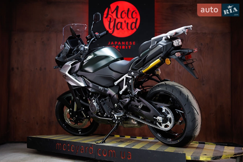 Мотоцикл Многоцелевой (All-round) Suzuki GSX-S 1000GT