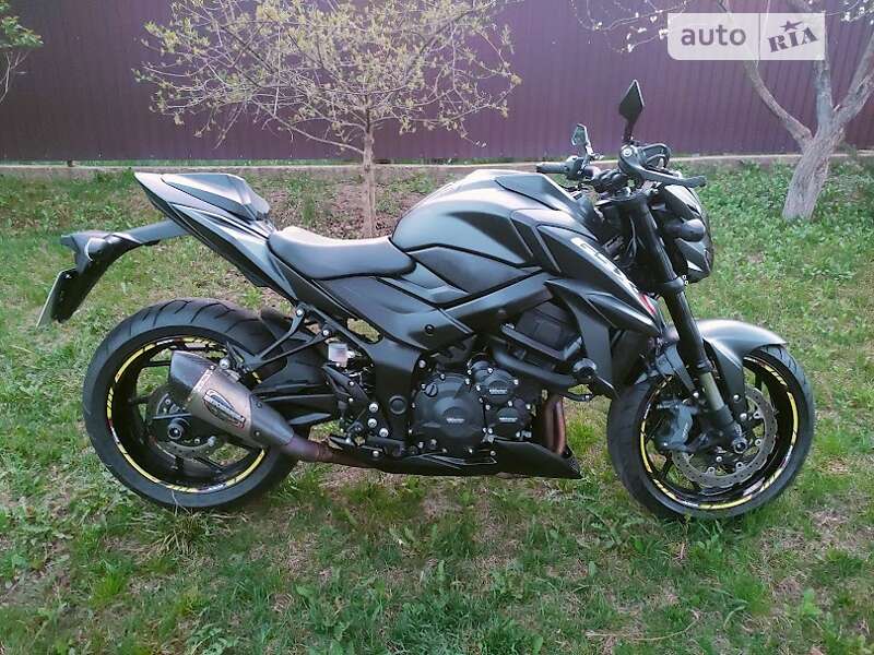 Мото Suzuki GSX-S 750