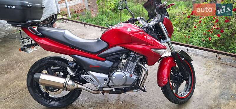 Мото Suzuki GW 250