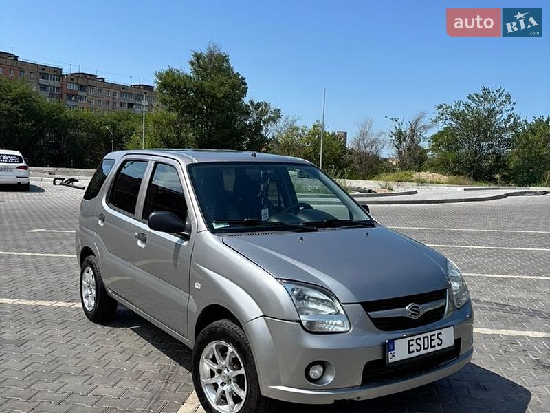 Suzuki Ignis 2004