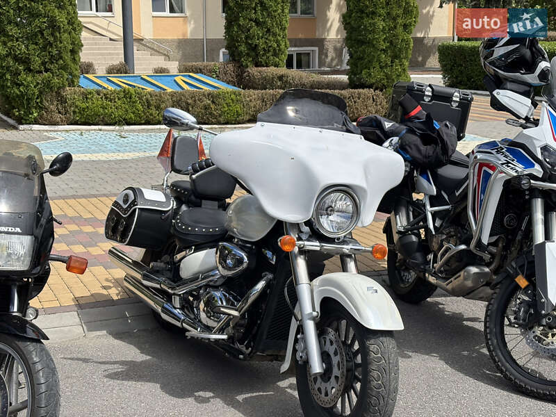 Мотоцикл Круизер Suzuki Intruder 400 Classic
