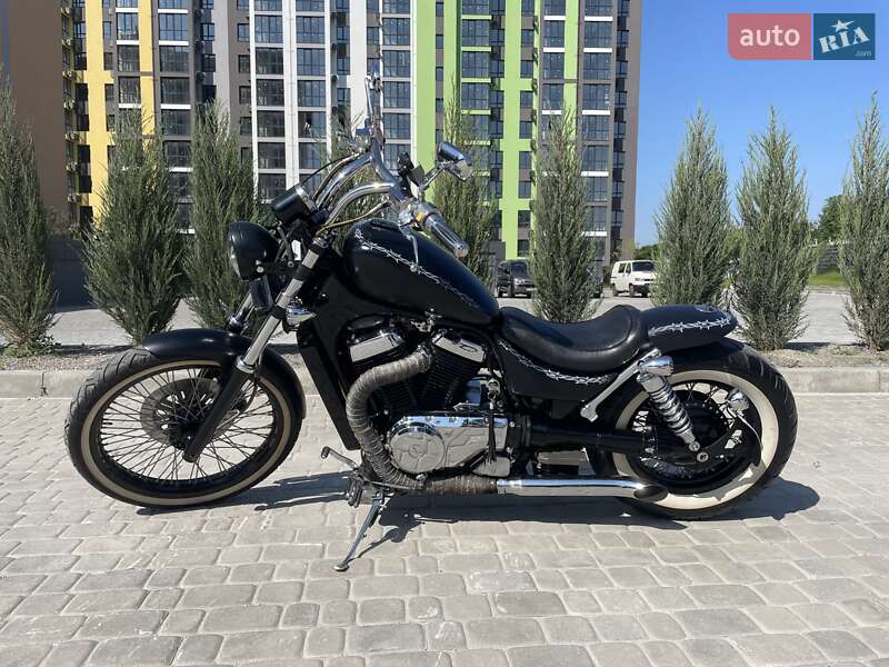 Боббер Suzuki Intruder 400