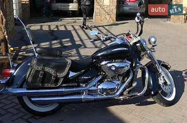 Suzuki Intruder 400  2002