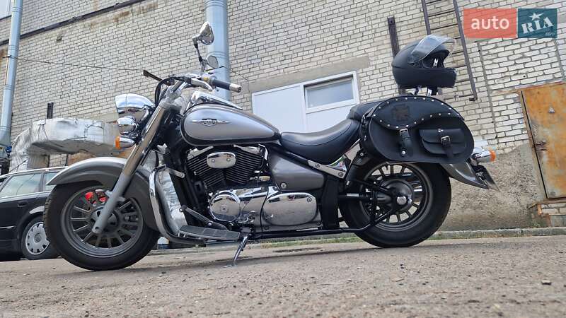 Мото Suzuki Intruder 400