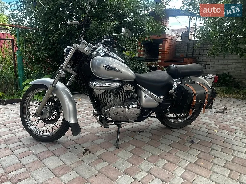 Suzuki Intruder 400 2003