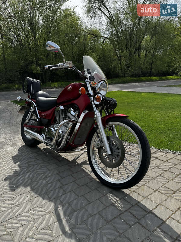 Мотоцикл Чоппер Suzuki Intruder 800