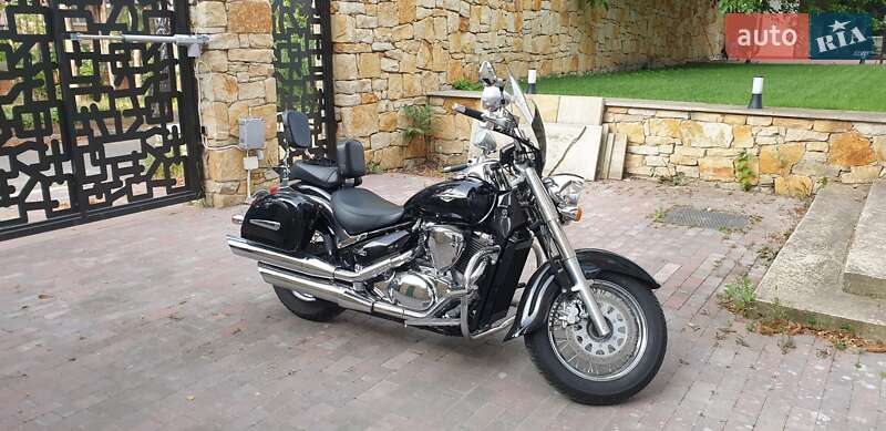 Мото Suzuki Intruder M800