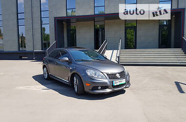 Suzuki Kizashi  2011