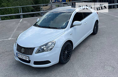 Suzuki Kizashi  2011