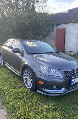 Suzuki Kizashi GTS 2012